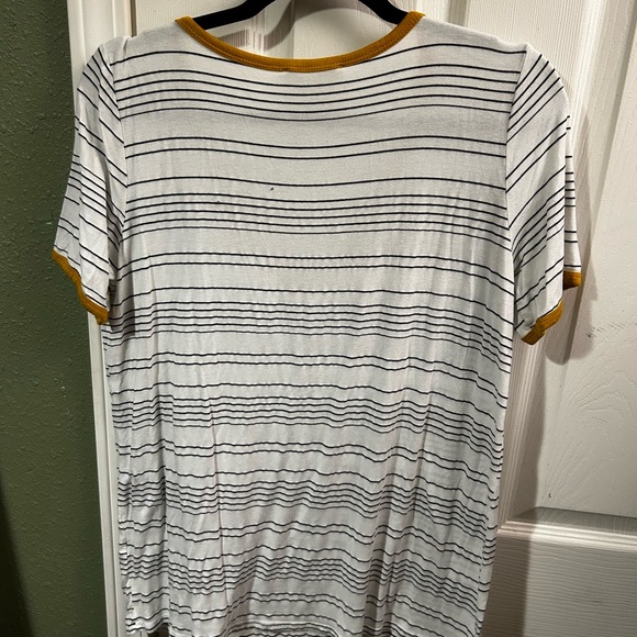 Oversized Fantastic Fawn Striped Tee - Picture 3 of 13